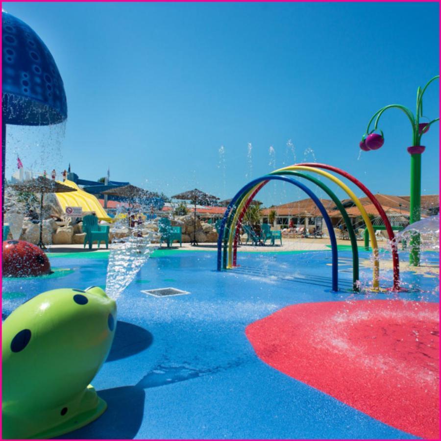 Mobilhome 2Ch Climatise-Terrasse Fermee-4 Velos-Camping 4 Etoiles Les Charmettes Les Mathes Εξωτερικό φωτογραφία