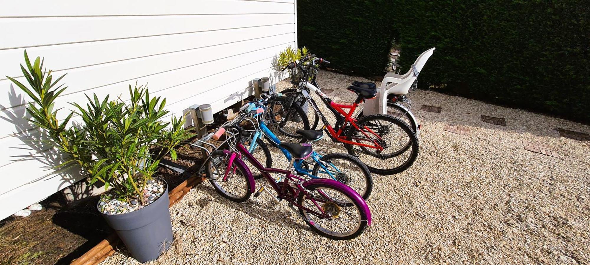 Mobilhome 2Ch Climatise-Terrasse Fermee-4 Velos-Camping 4 Etoiles Les Charmettes Les Mathes Εξωτερικό φωτογραφία
